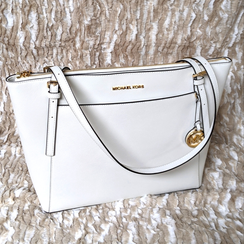 New Micheal Kors Handbag